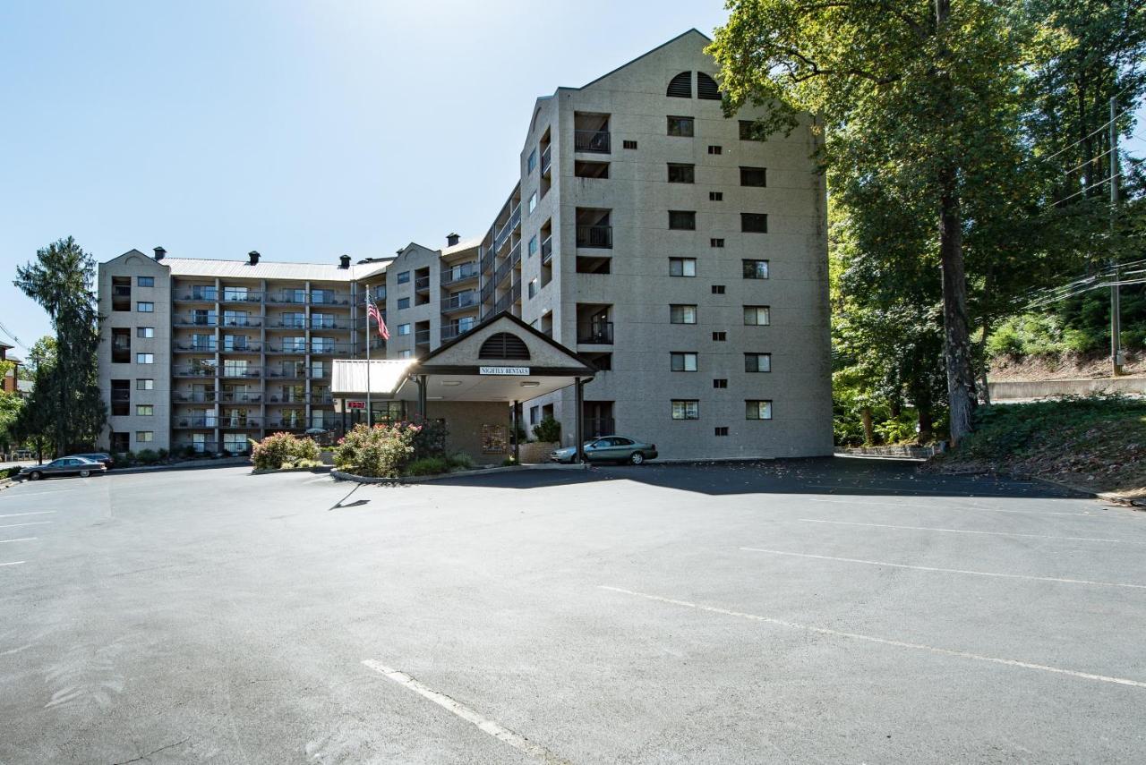 Downtown Gatlinburg Condo Exterior photo
