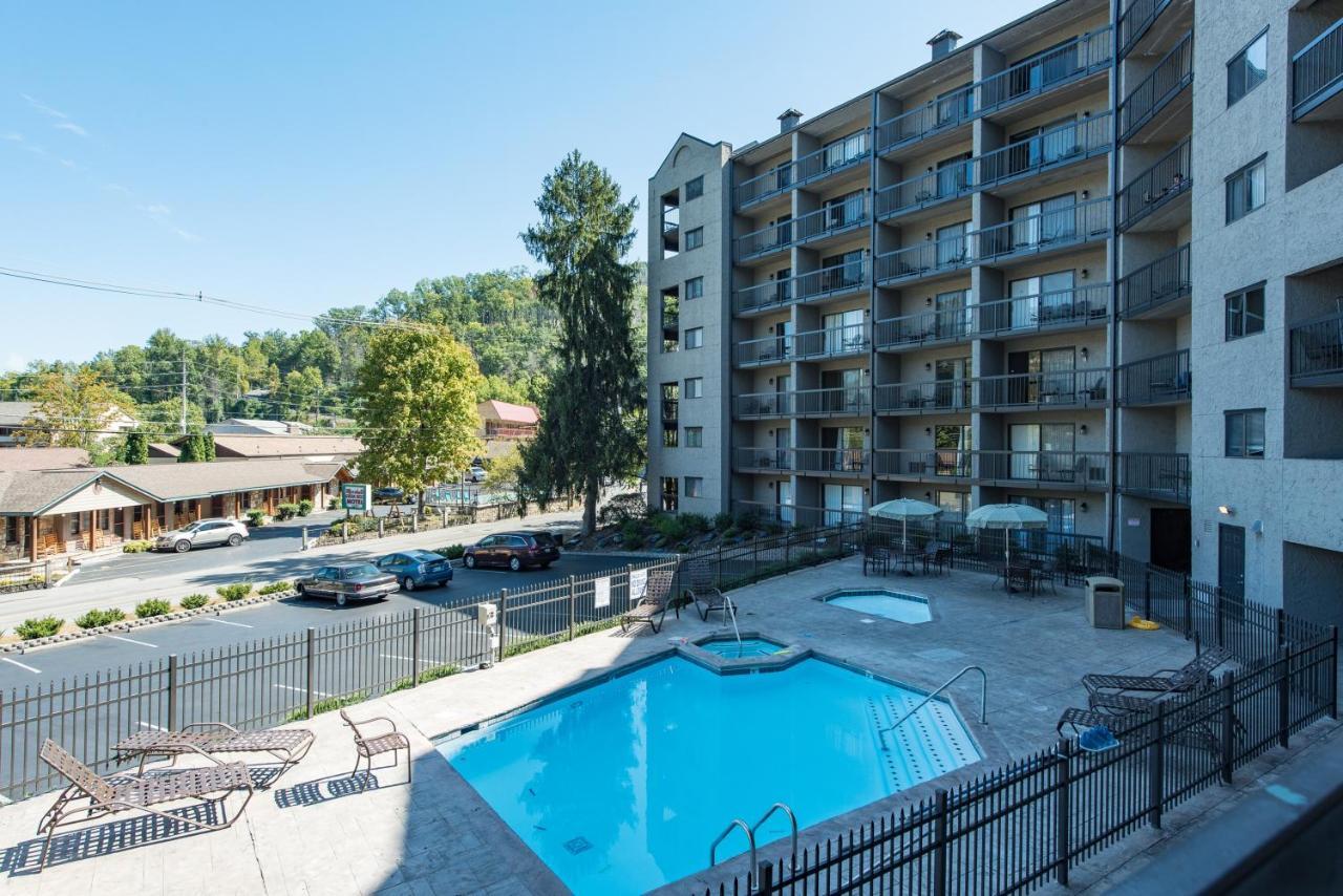 Downtown Gatlinburg Condo Exterior photo